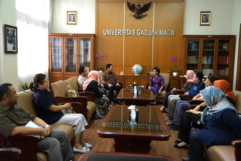 Universitas Gadjah Mada Dan Pt Amnt Perkuat Kerja Sama Untuk Mitigasi